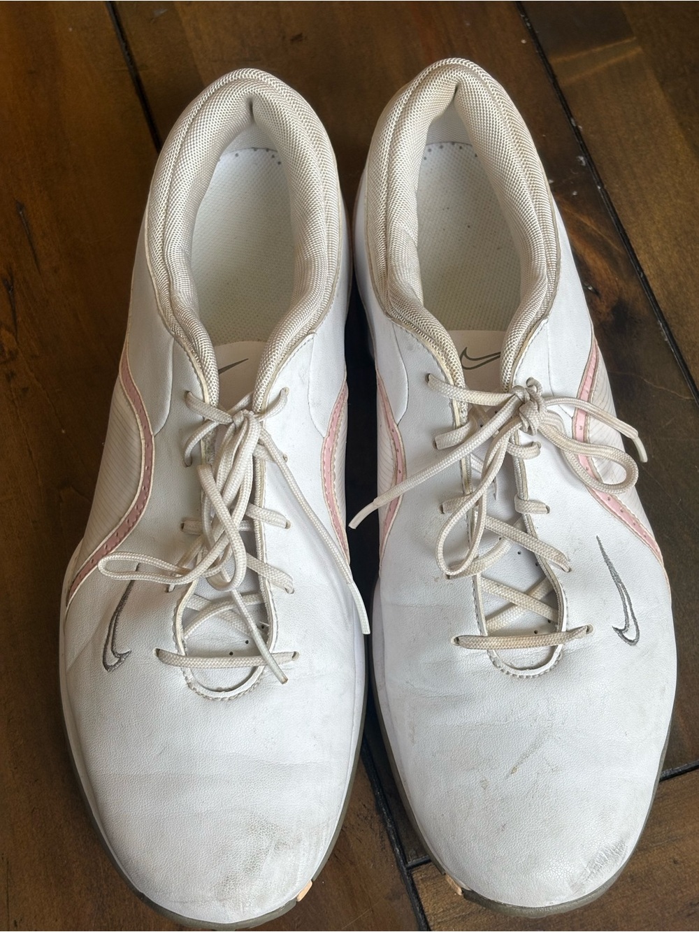 Nike Women’s White Athletic Sneakers with Light Pink Accents